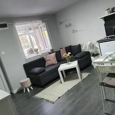 Sunny Garden Apartment Богач Экстерьер фото