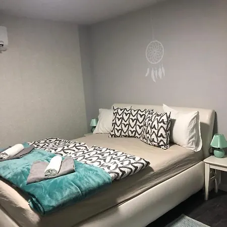 Sunny Garden Apartment Богач Экстерьер фото